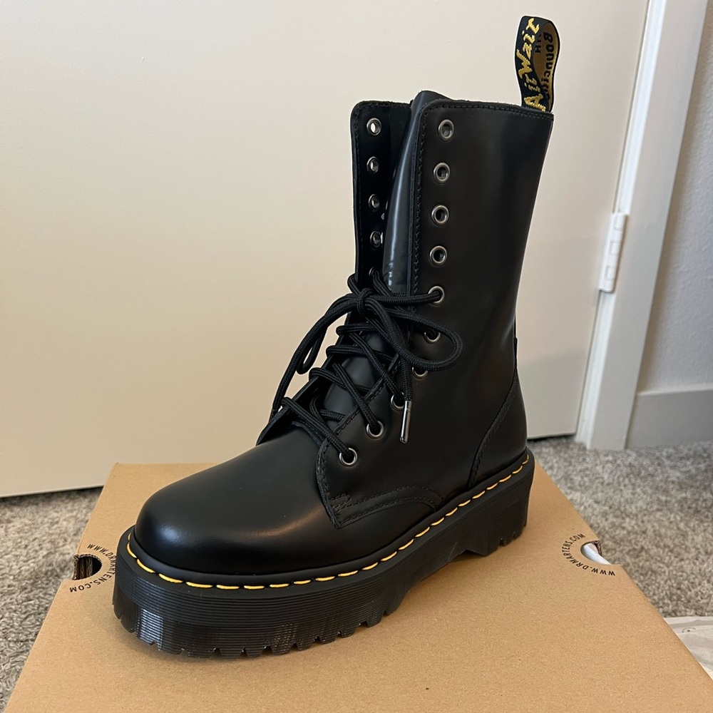 Dr. Martens - Women size 8 platform boots